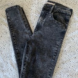 Mile High Super Skinny Levi Jeans